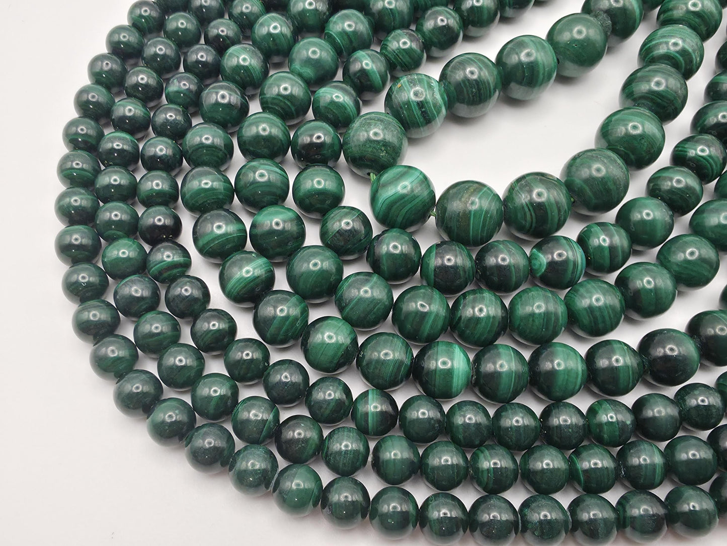 Malachite Round AAA Grade, Green Banded - 15.5" Strand