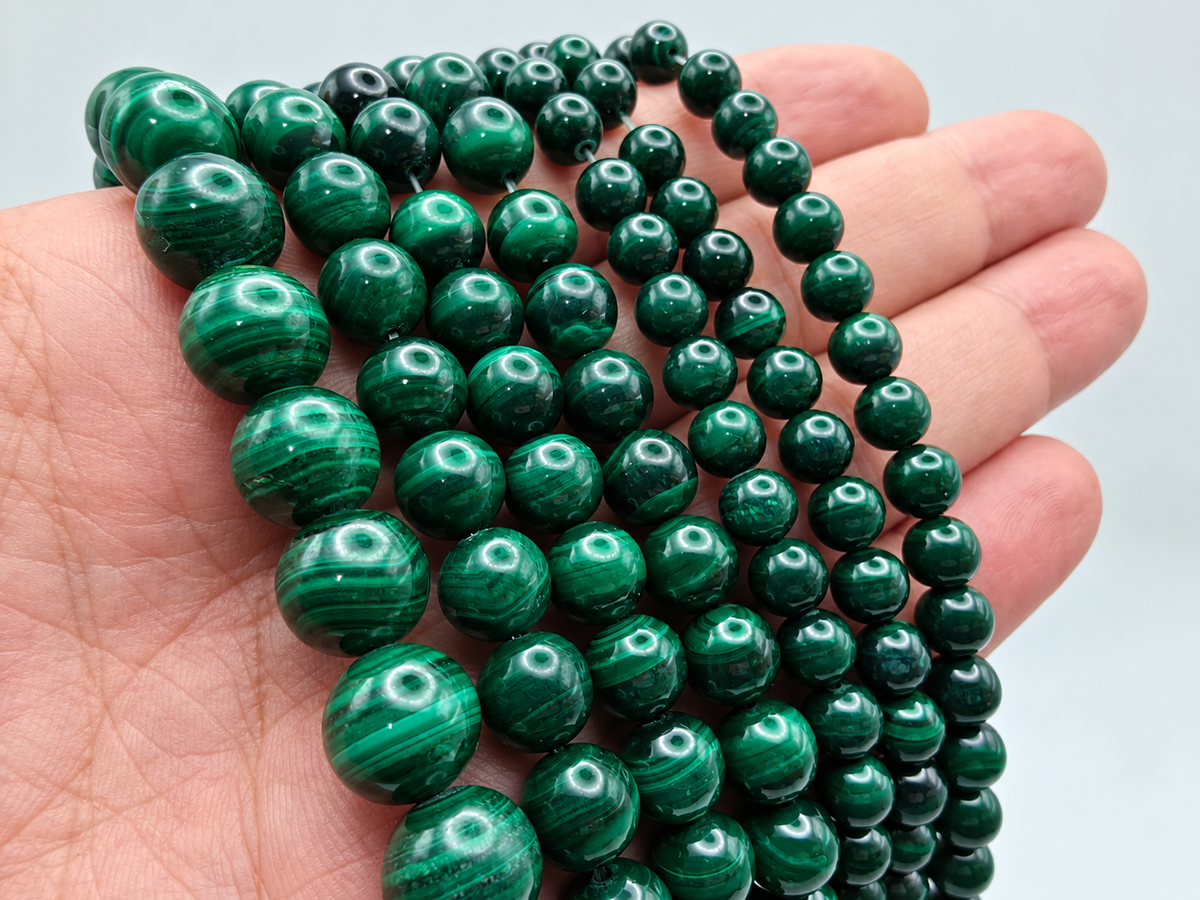 Malachite round beads AAA Grade - 15.5" Strand