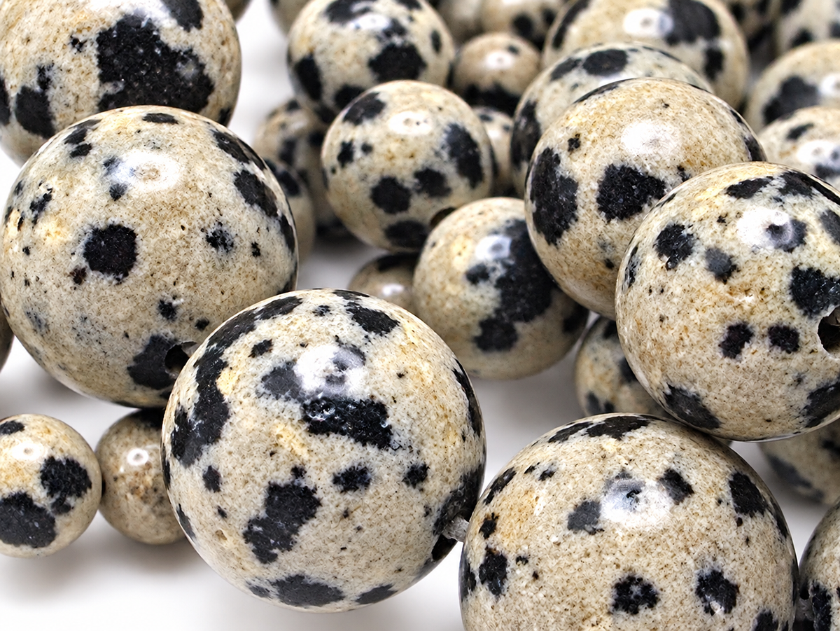 Dalmatian Jasper Round beads, White with Spots - 15.5" Strand